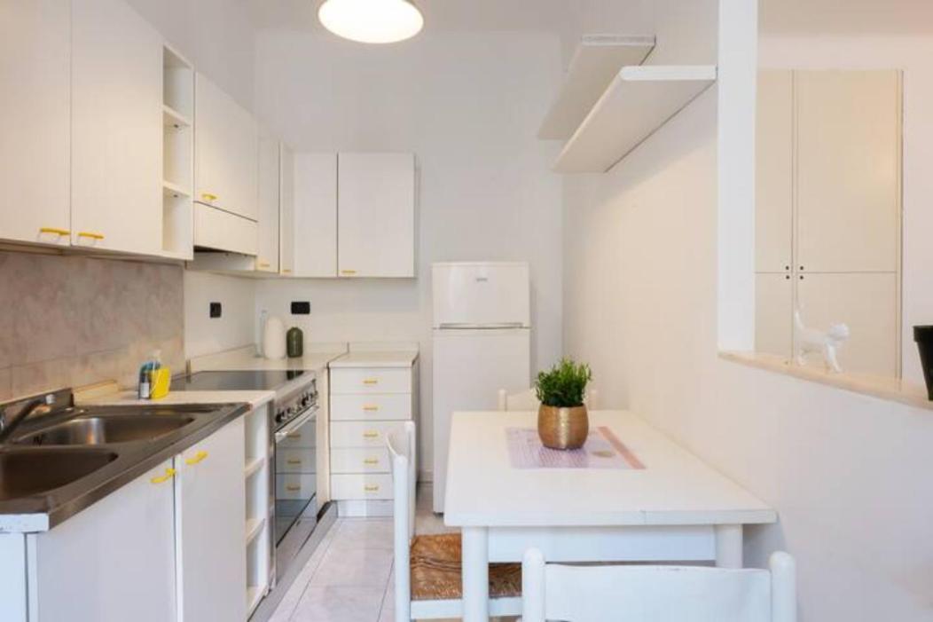 Apartment Ihost - Premuda 17 Milan