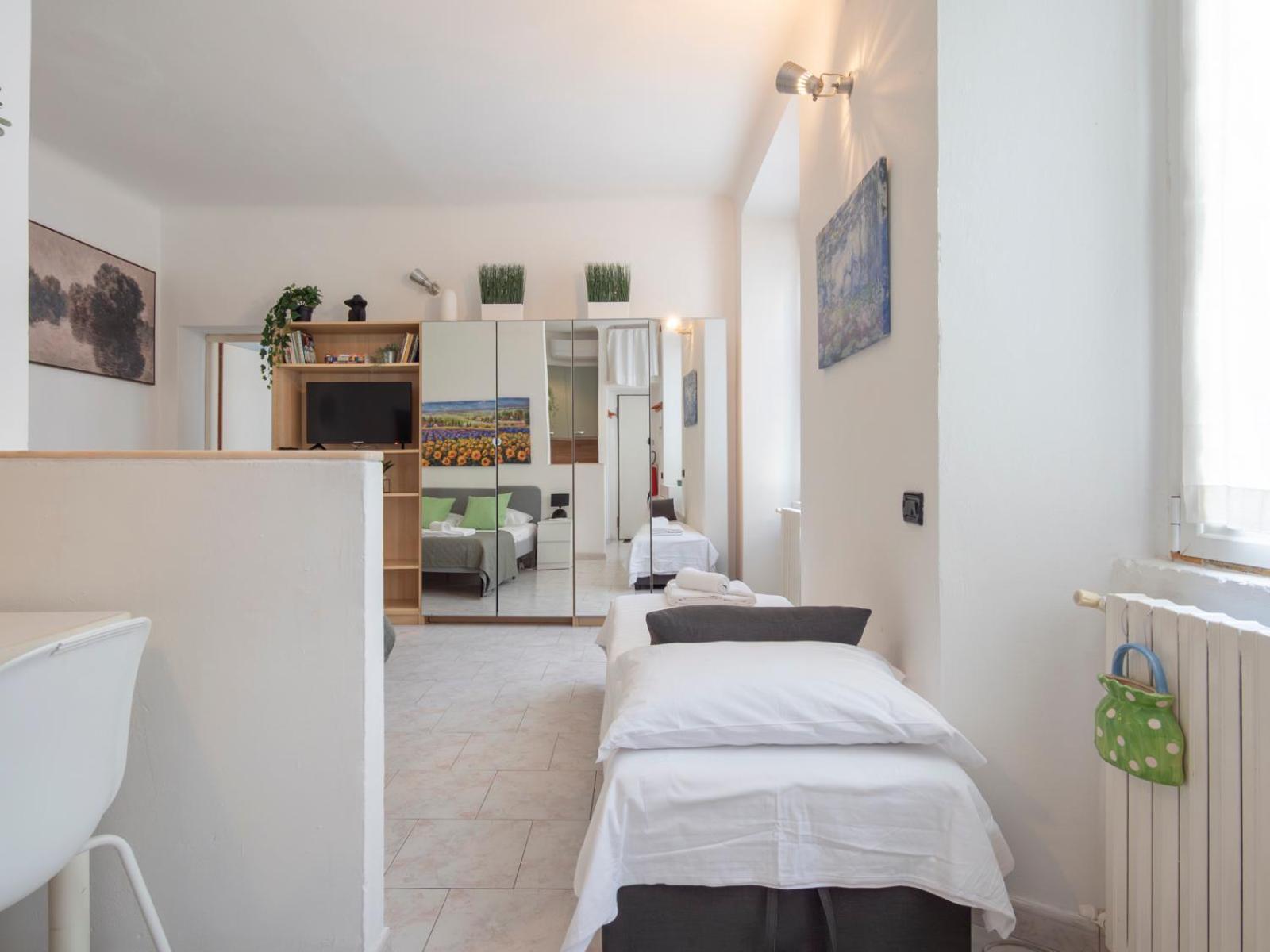 Apartment Ihost - Premuda 17 Milan